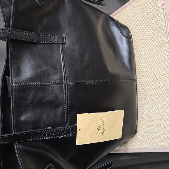 Patricia Nash Handbags - Patricia Nash Black Leather Tote